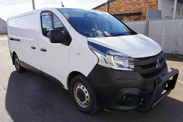 2020 Mitsubishi Express GLX SN LWB