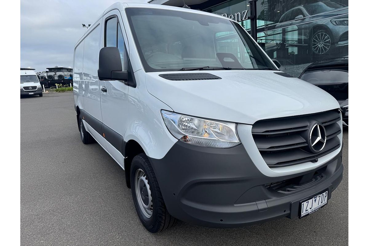 2025 Mercedes-Benz Sprinter 315CDI VS30 MWB Low Roof