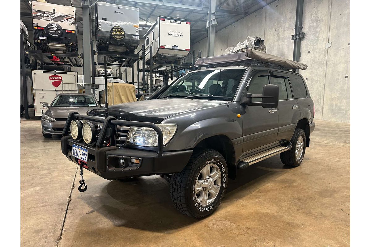 2006 Toyota Landcruiser GXL UZJ100R