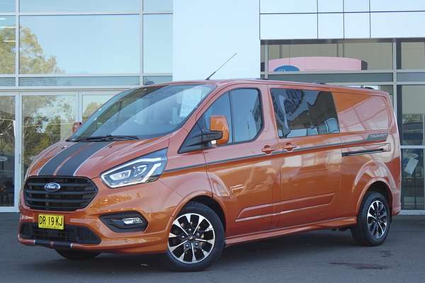 2023 Ford Transit Custom