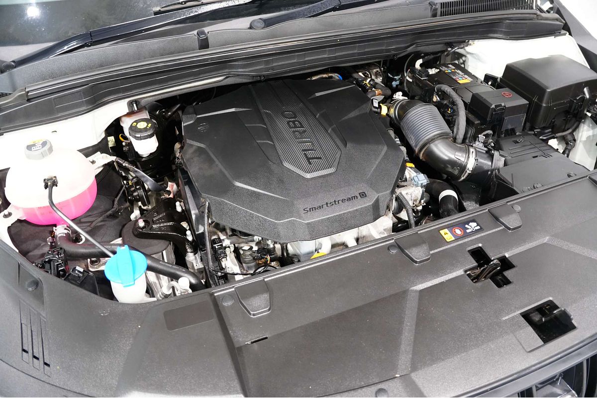 2023 Kia Carnival S KA4