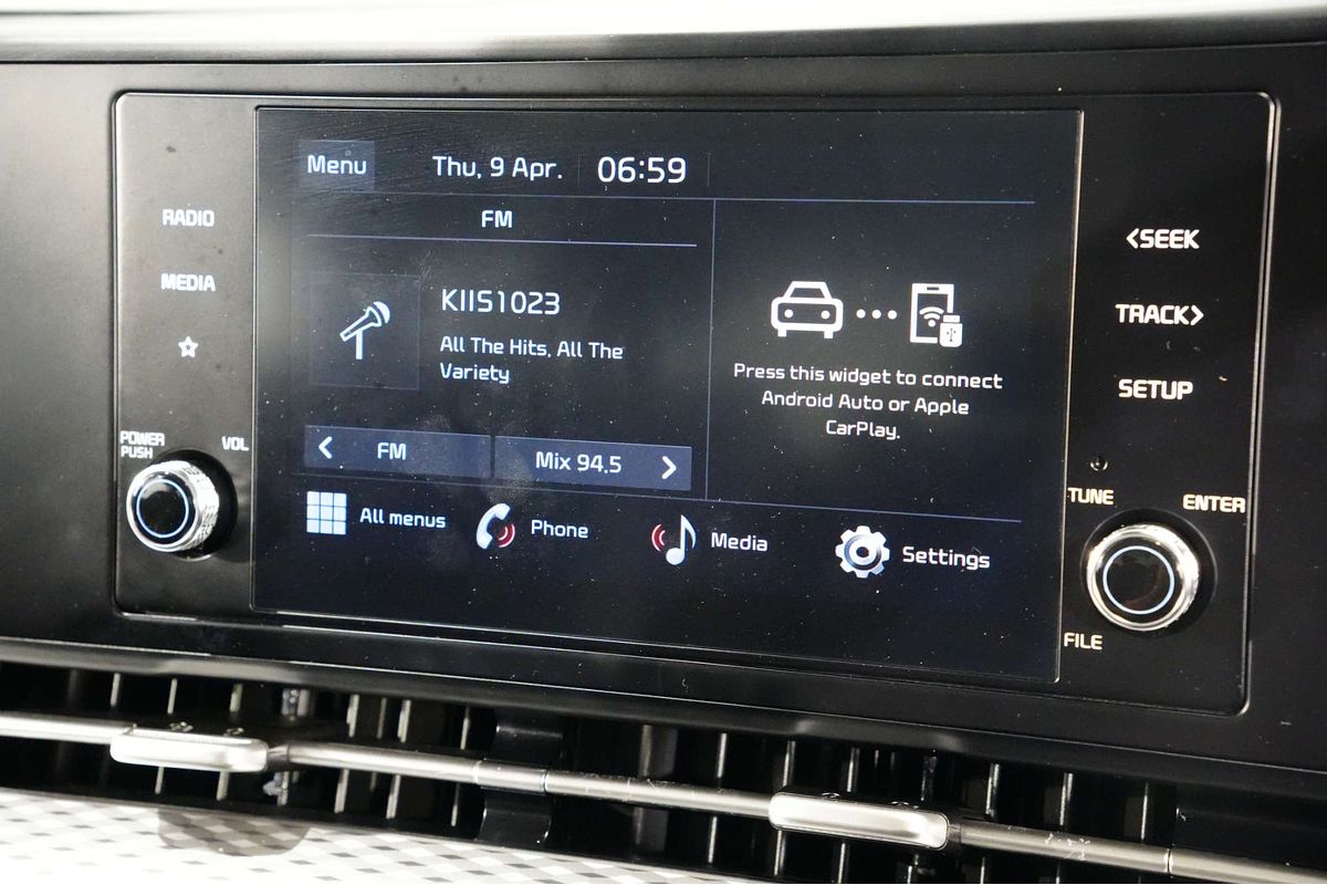 2023 Kia Carnival S KA4