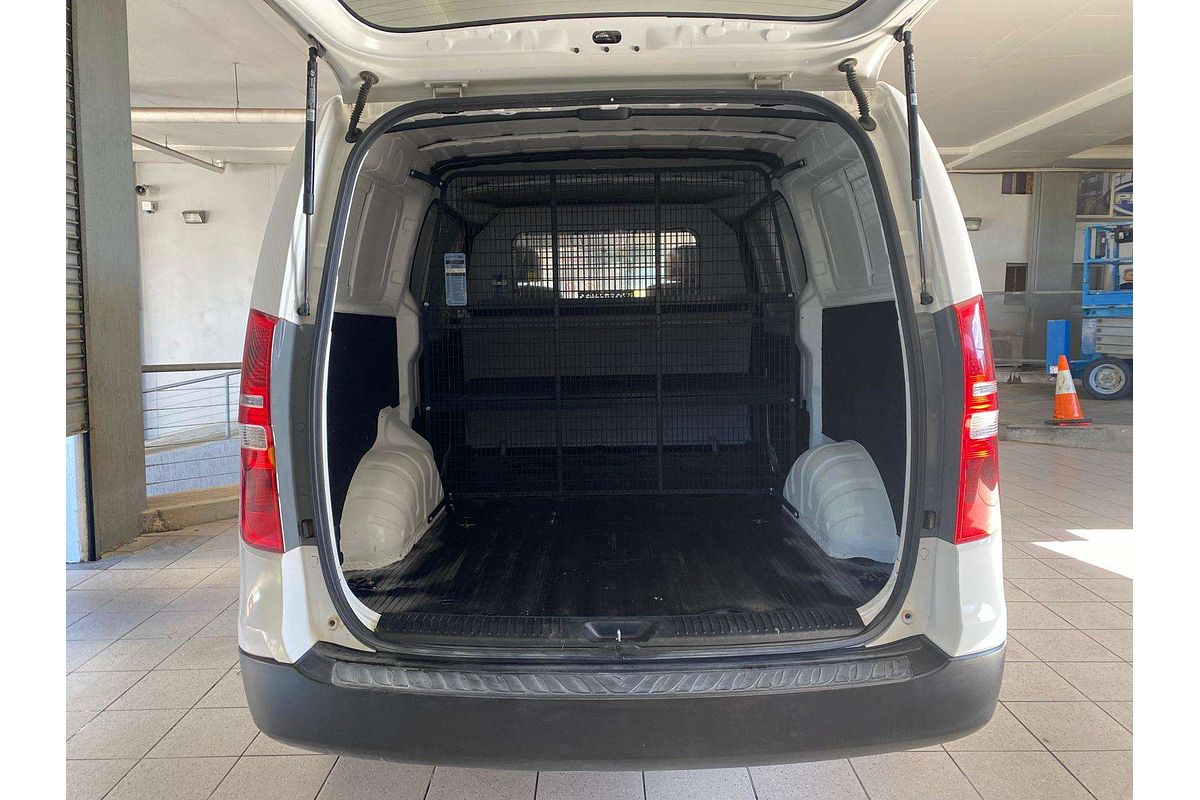 iLOAD TQ4 MY20 3S LIFTBACK 2.5L DT4 TURBO CDI 5 SP AUTOMATIC 4D VAN 