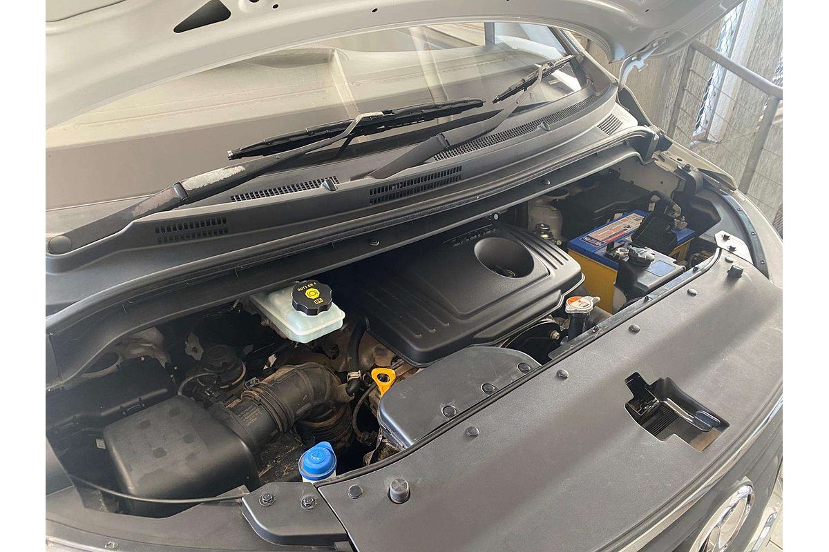 iLOAD TQ4 MY20 3S LIFTBACK 2.5L DT4 TURBO CDI 5 SP AUTOMATIC 4D VAN 