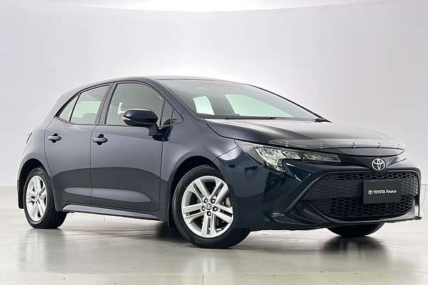 2018 Toyota Corolla Ascent Sport MZEA12R