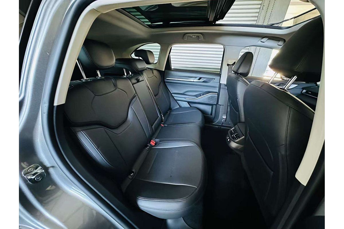 H6 Facelift Ultra Auto Hybrid 4X2