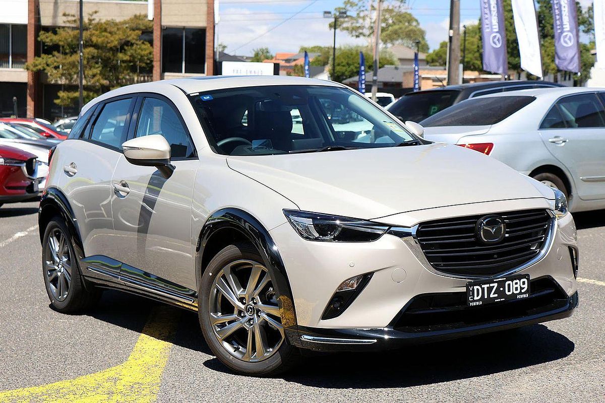 2025 Mazda CX-3 G20 Akari DK