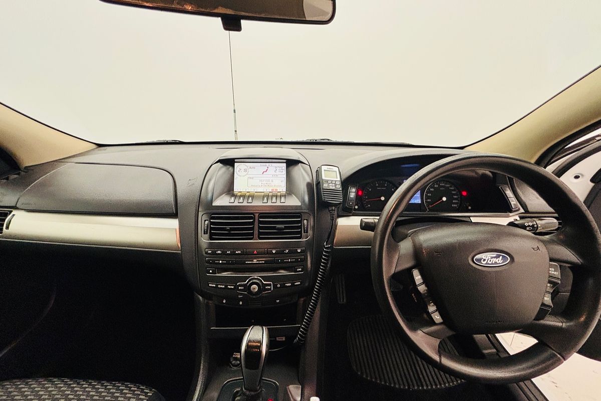 2010 Ford FALCON XT 6 SP AUTO SEQ SPORTSHIFT 4D SEDAN 6CYL