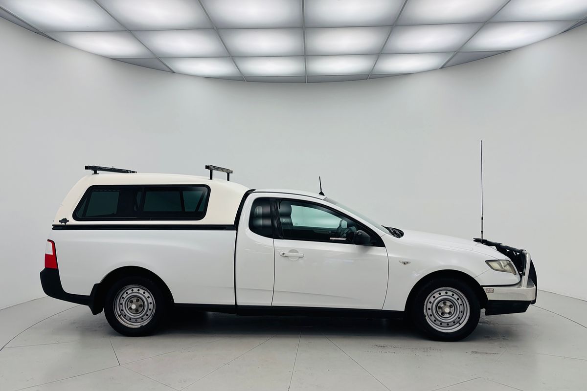 2010 Ford FALCON XT 6 SP AUTO SEQ SPORTSHIFT 4D SEDAN 6CYL