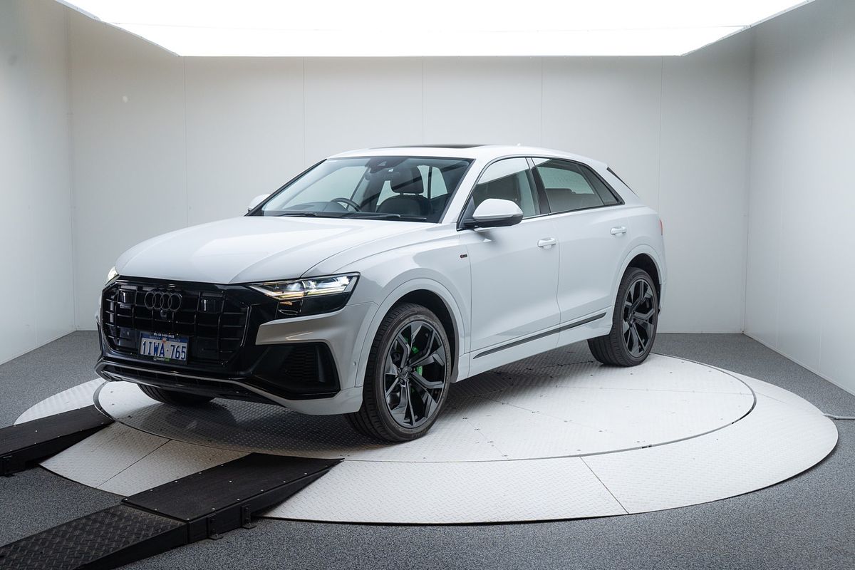 2019 Audi Q8 55 TFSI F1