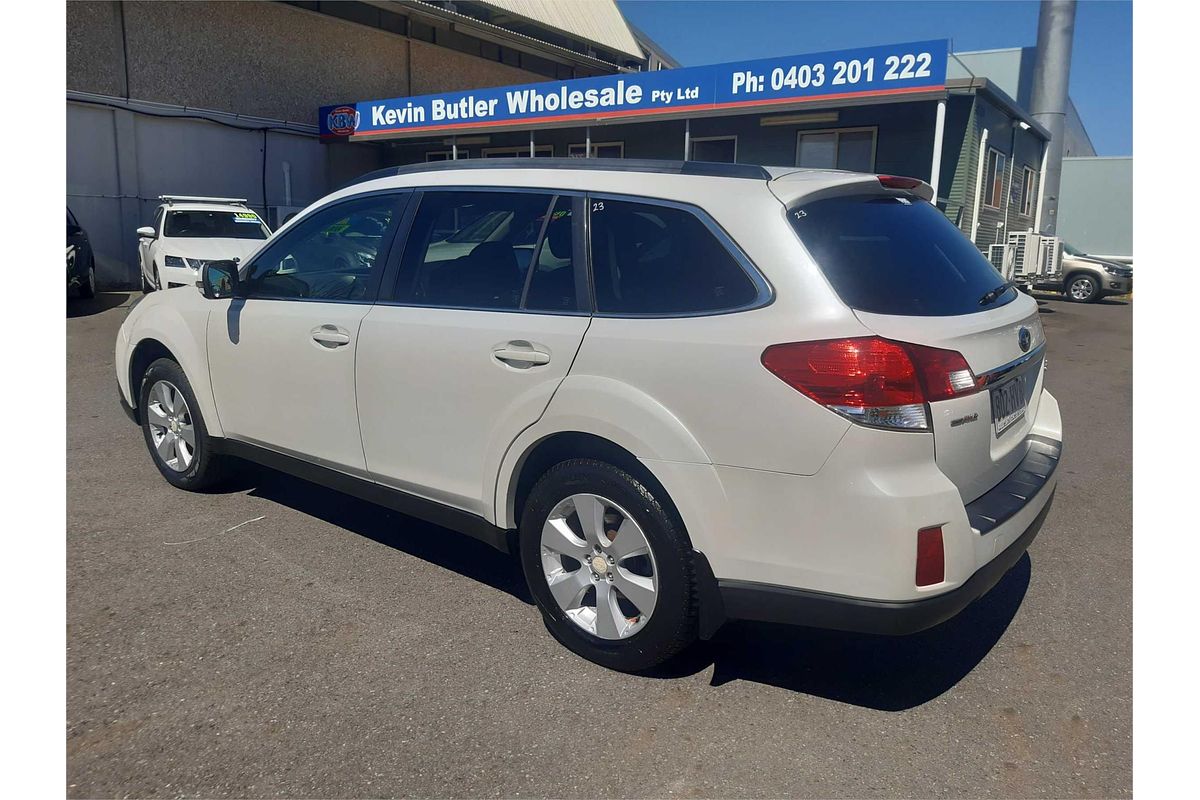 2010 Subaru Outback 2.5i  AWD MY11