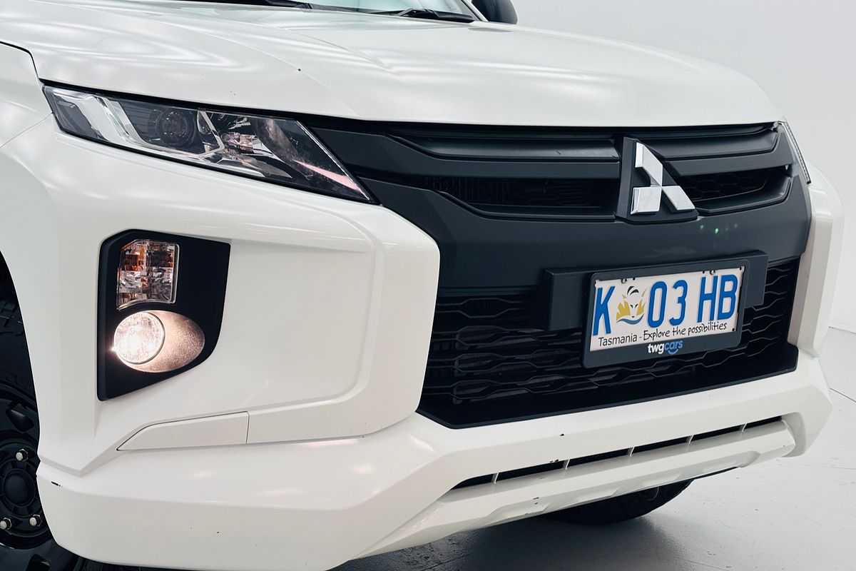 2022 Mitsubishi Triton GLX MR 4X4