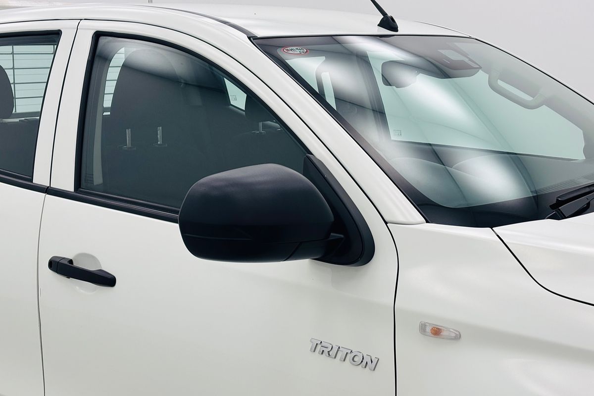 2021 Mitsubishi MR Triton GLX 2.4L D 6A/T 4X4 DC CC
