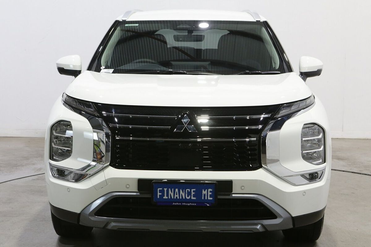 2025 Mitsubishi Outlander LS ZM