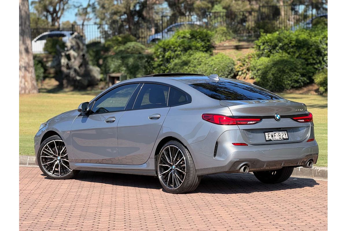 2022 BMW 2 Series 220i M Sport F44
