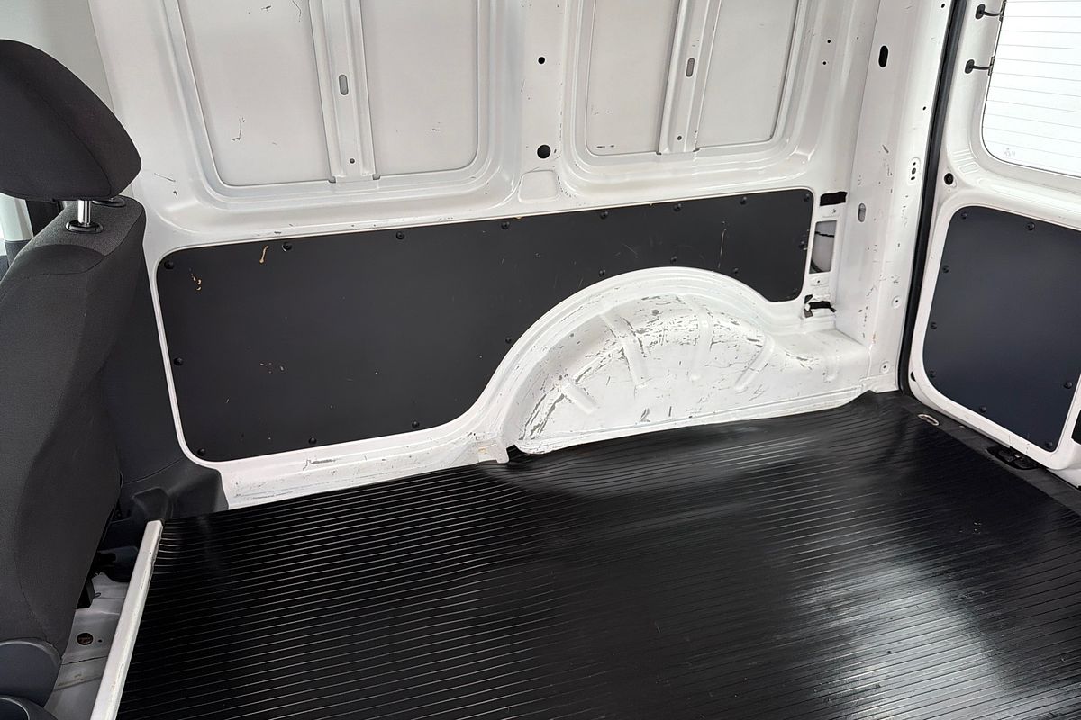 2015 Volkswagen Caddy TSI220 2KN SWB