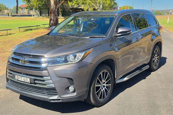 2017 Toyota Kluger Grande GSU55R