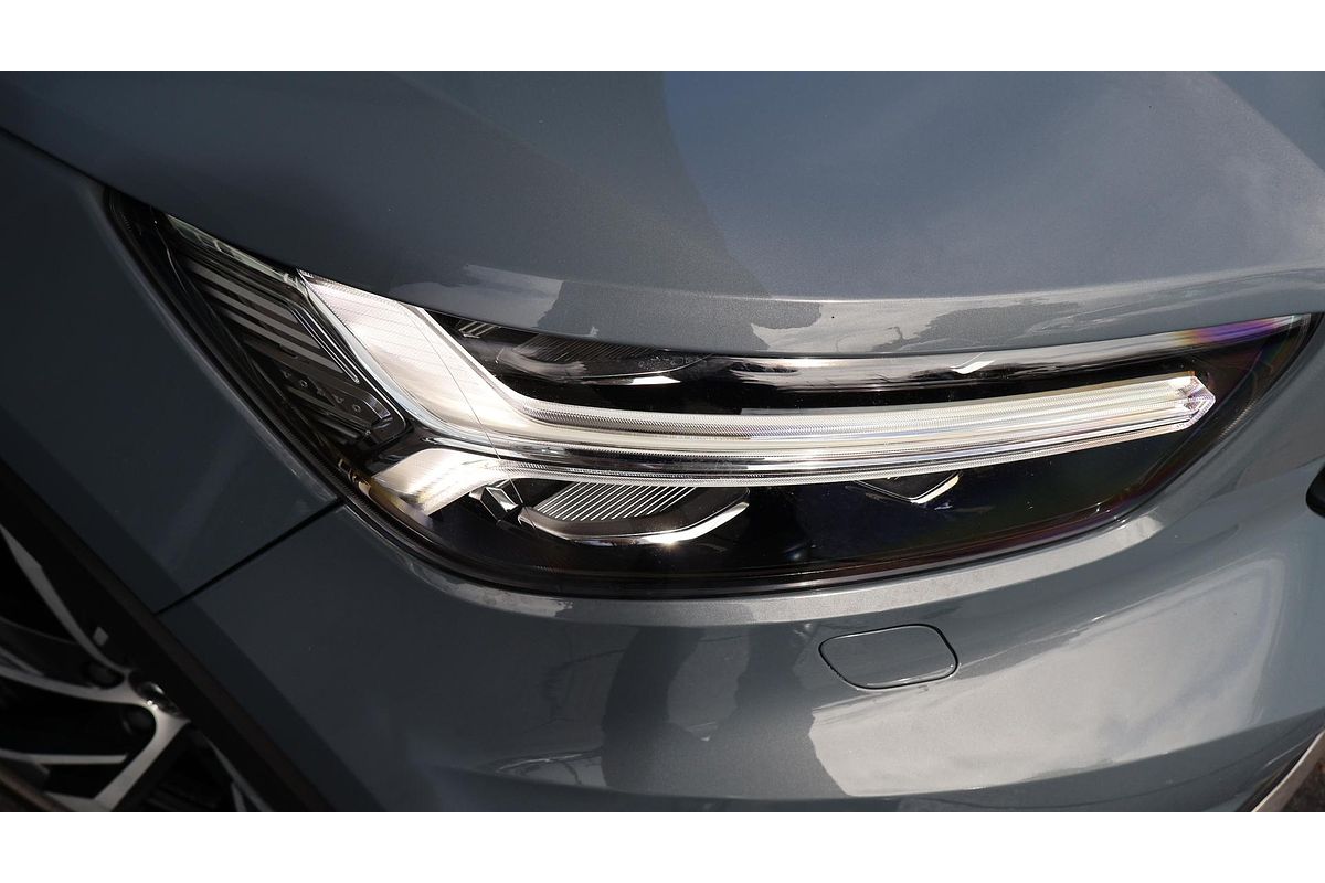 2019 Volvo XC40 T5 R-Design