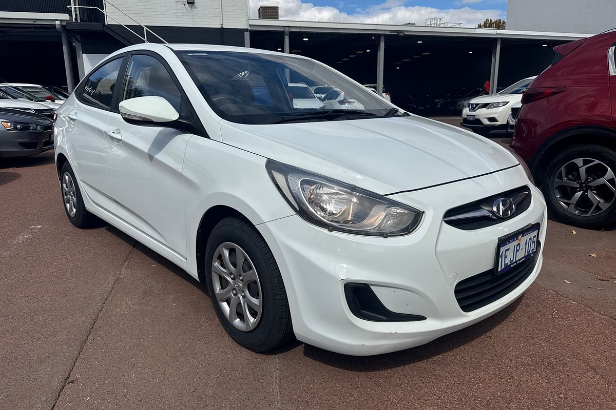 2013 Hyundai Accent Active RB