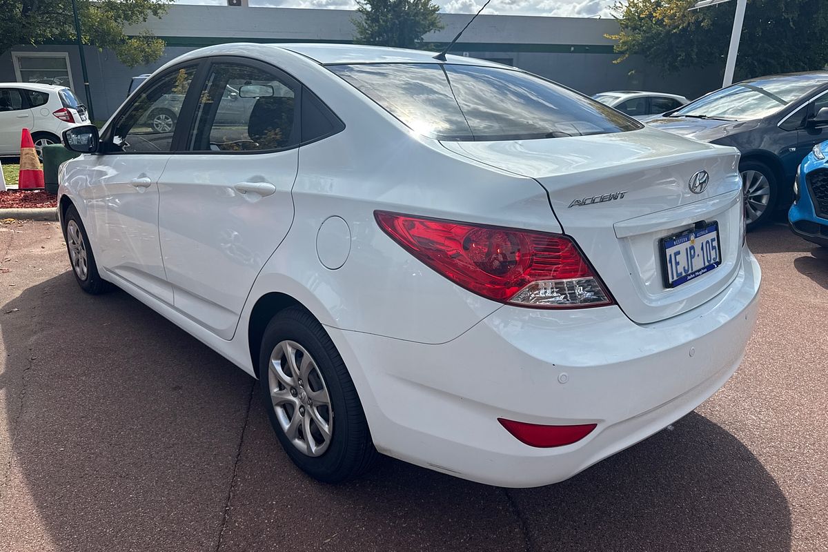2013 Hyundai Accent Active RB