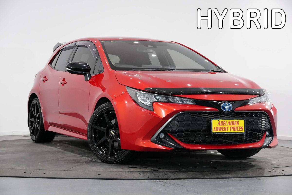 2018 Toyota Corolla SX Hybrid ZWE211R