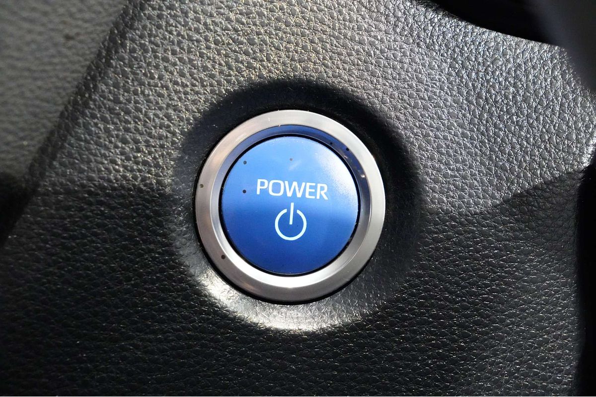 2018 Toyota Corolla SX Hybrid ZWE211R