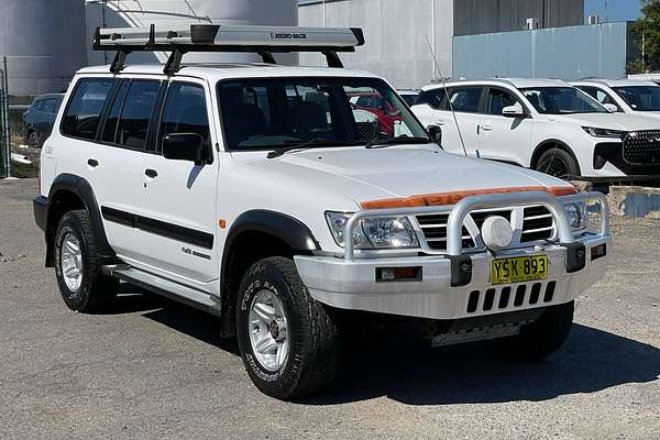 2003 Nissan Patrol ST GU III