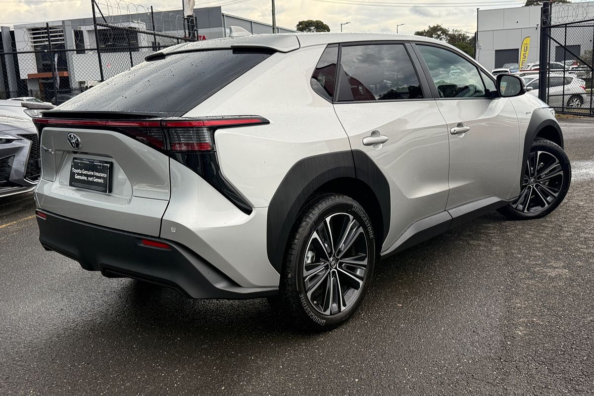 2024 Toyota bZ4X XEAM10R