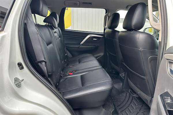 2019 Mitsubishi Pajero Sport Exceed QE thumb-6