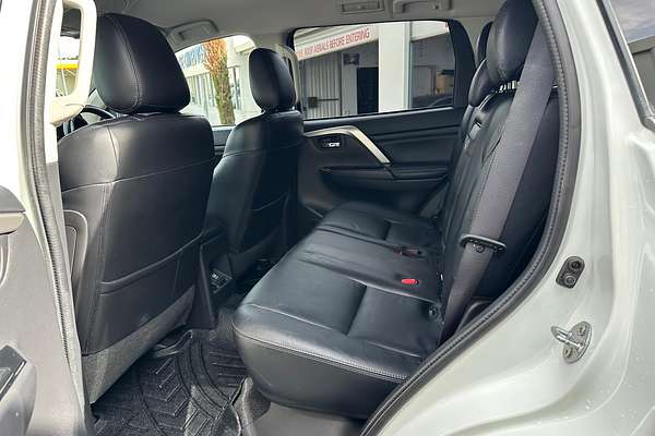 2019 Mitsubishi Pajero Sport Exceed QE thumb-18