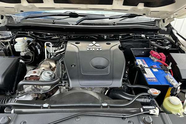 2019 Mitsubishi Pajero Sport Exceed QE thumb-23