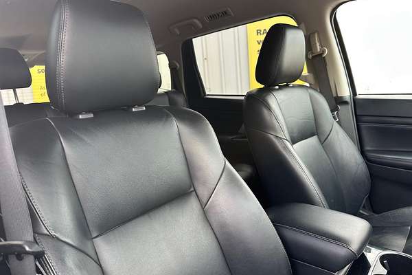 2019 Mitsubishi Pajero Sport Exceed QE thumb-25