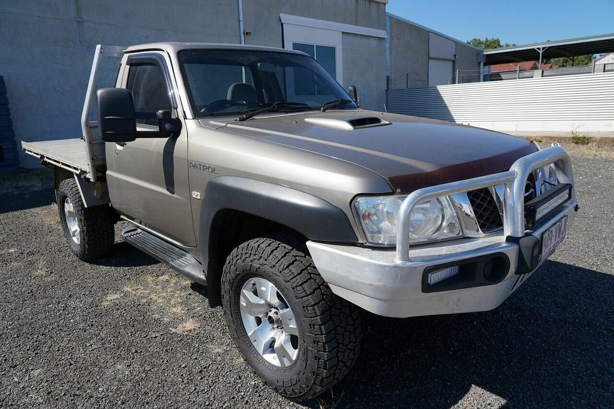 2011 Nissan Patrol ST GU 6 4X4