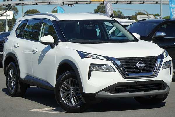 2024 Nissan X-TRAIL ST T33