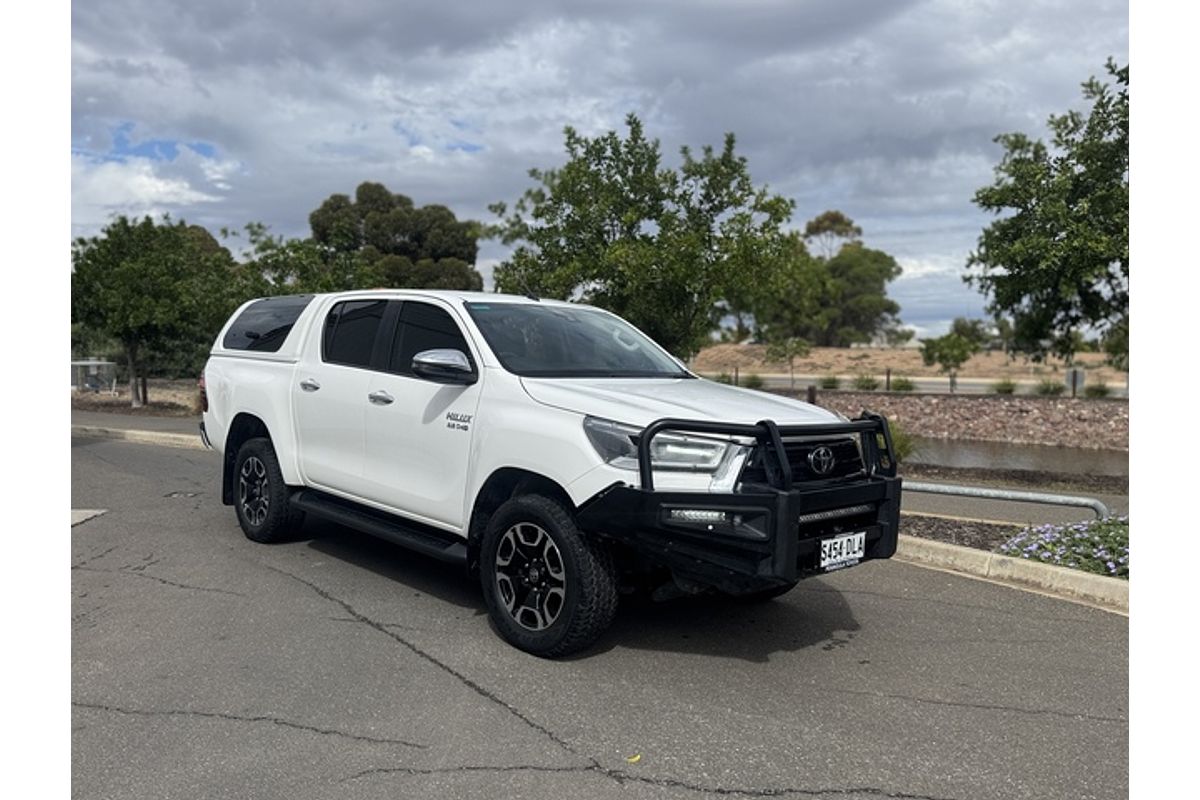 2021 Toyota Hilux SR5 GUN126R