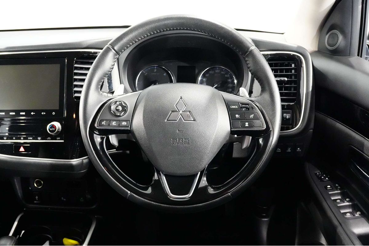 2020 Mitsubishi Outlander LS ZL