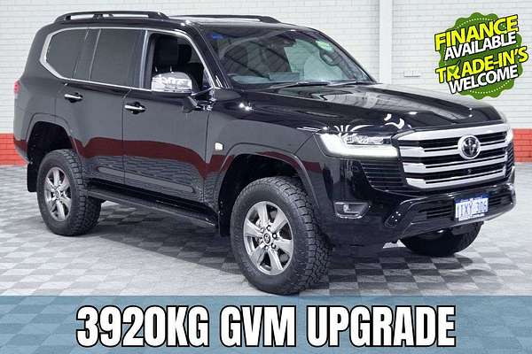 2023 Toyota Landcruiser Sahara FJA300R