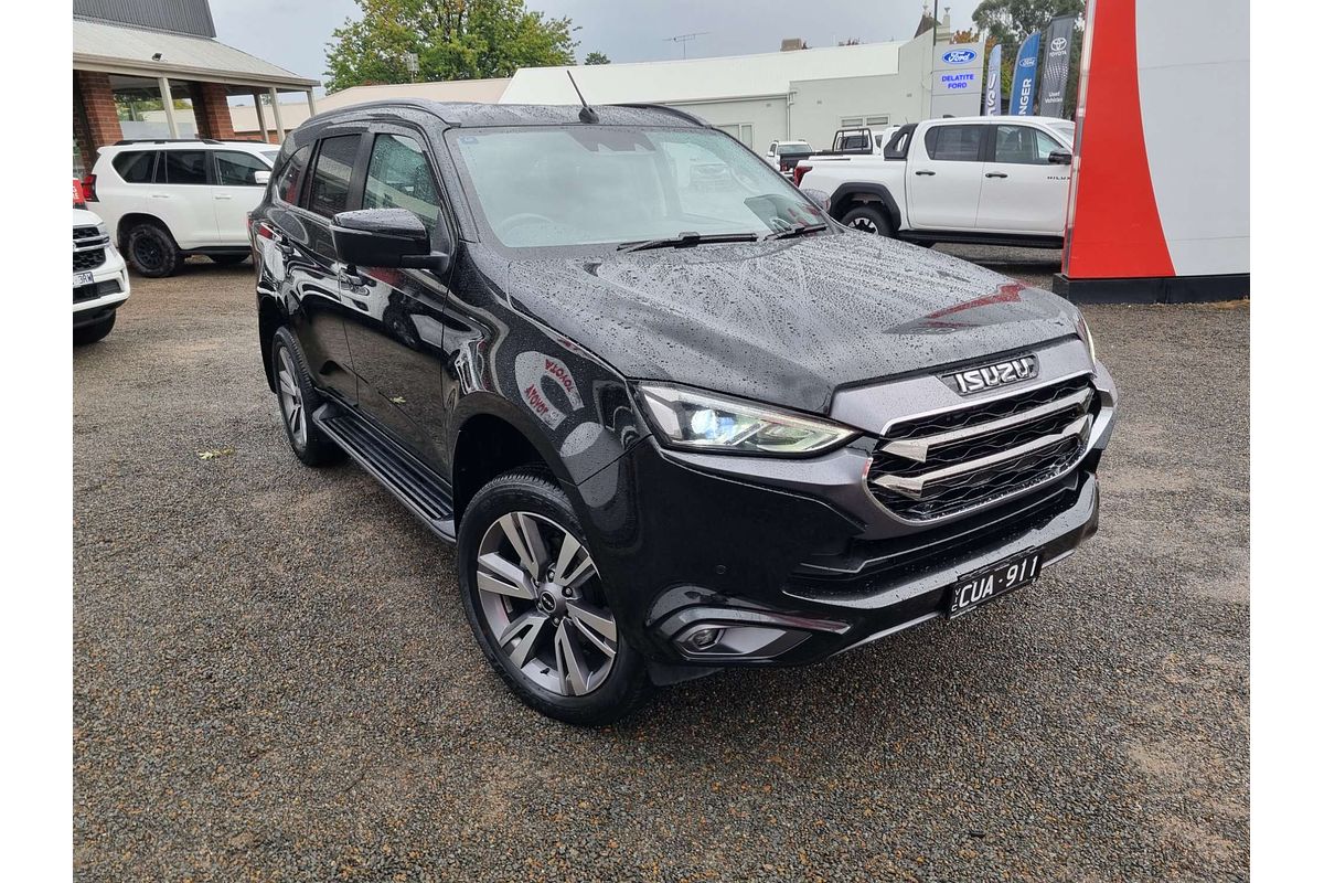 2023 Isuzu MU-X LS-T