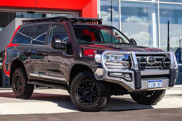 2021 Toyota Landcruiser Sahara VDJ200R