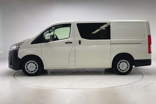 2023 Toyota Hiace GDH300R LWB thumb-4