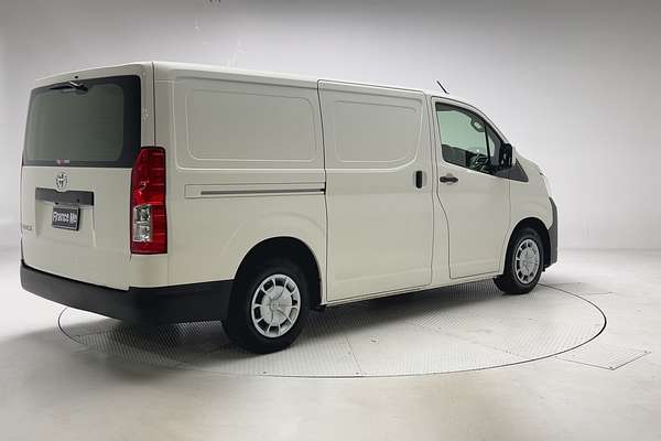 2023 Toyota Hiace GDH300R LWB thumb-7