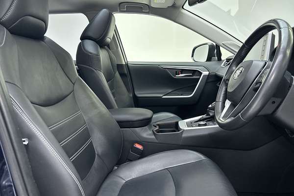 2019 Toyota RAV4 Cruiser AXAH54R thumb-12