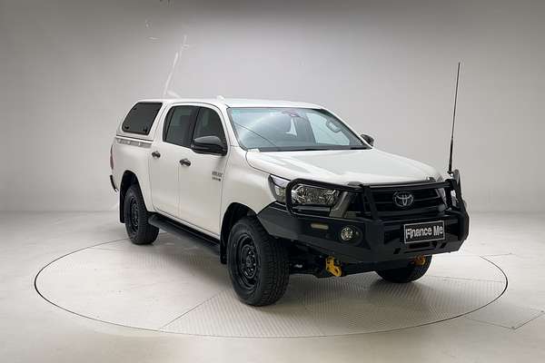 2022 Toyota Hilux SR GUN126R 4X4 thumb-1