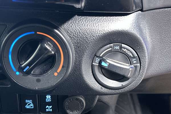 2022 Toyota Hilux SR GUN126R 4X4 thumb-16