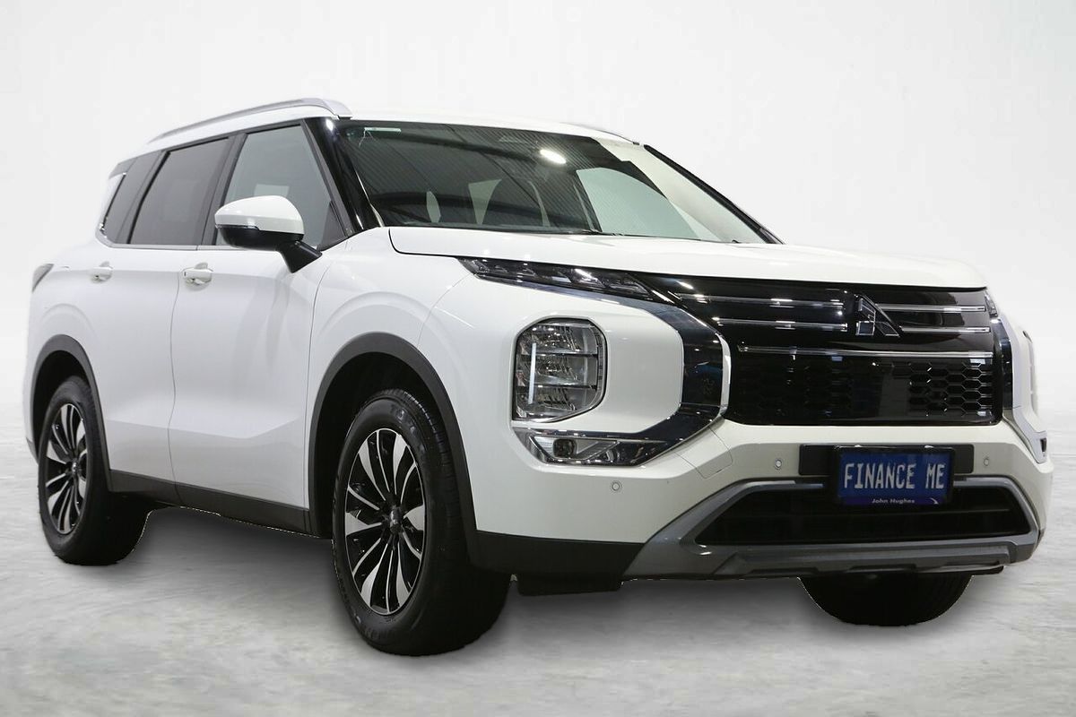2025 Mitsubishi Outlander LS ZM