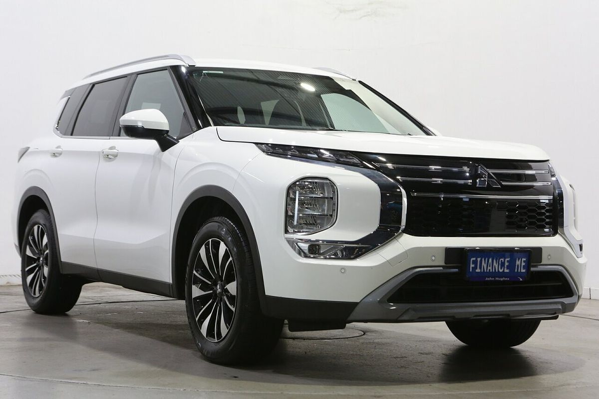 2025 Mitsubishi Outlander LS ZM