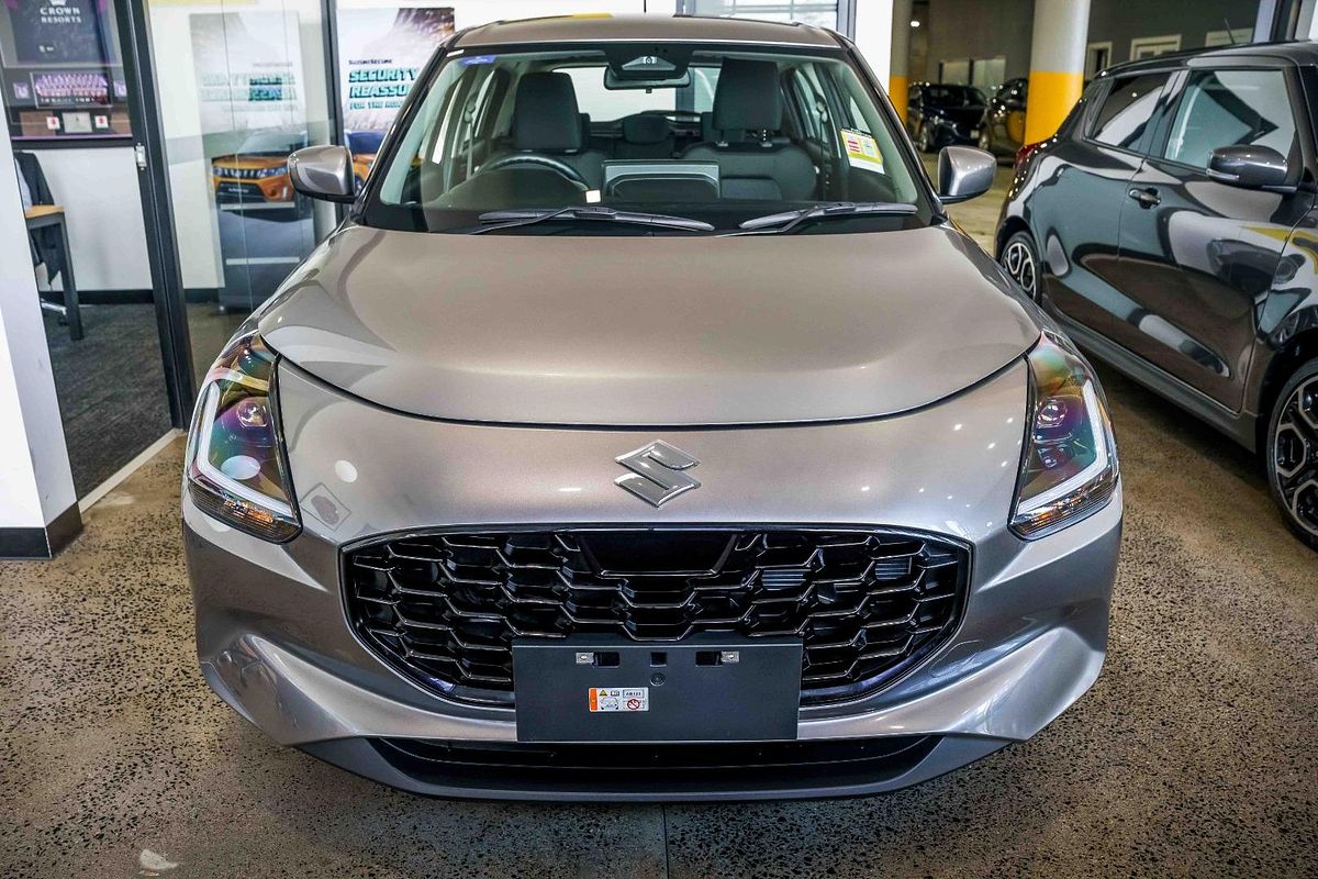 2025 Suzuki Swift Hybrid UZ