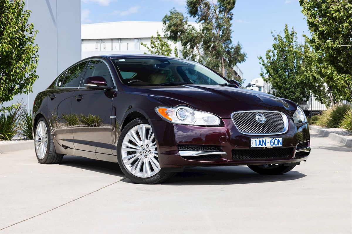 2010 Jaguar XF S Luxury X250