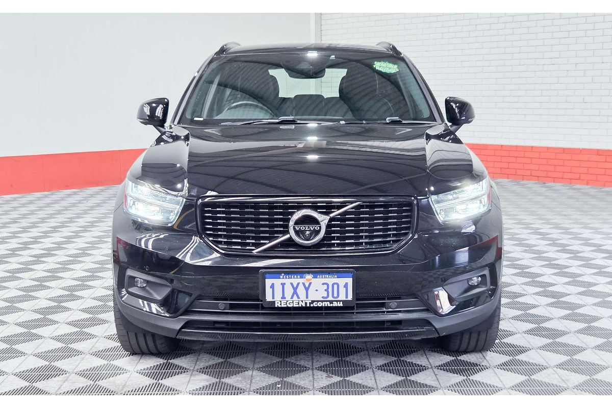 2021 Volvo XC40 T5 R-Design