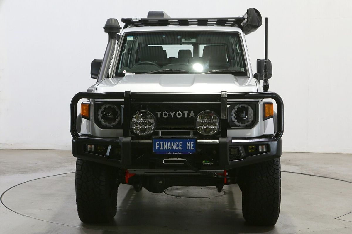 2025 Toyota Landcruiser GXL GDJL76R